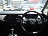 Honda車が初めての方にも扱いやすく分かりやすいインパネ周りと各種スイッチ類です
