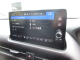 ナビゲーションはホンダコネクトディスプレイを装着しております。AM、FM、Bluetooth、フルセグTVがご使用いただけます。初めて訪れた場所でも道に迷わず安心ですね!