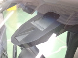 ホンダセンシング搭載。誤発進抑制機能・路外逸脱抑制機能・歩行者事故低減ステアリング・車線維持支援システム・先進車発進お知らせ機能など多彩な先進安全機能でより安全で快適なドライブを支援します。