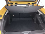 走りにこだわりながら収納力も持ち合わせたお車です。荷物を載せて軽快なドライブを楽しめますよ♪