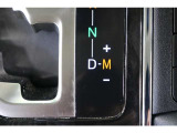 MTモード(シーケンシャルシフト)を装備しています。CVT車でありながら、マニュアル感覚のシフトチェンジが可能です。ドライバーの変速操作に応えたアクティブな走りが楽しめます。