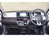 操作性に優れた運転席となります!小物入れや各ボタンの配置にこだわり、使いやすいです!座り心地もよく視認性も良好なのでロングドライブもお任せ下さい!