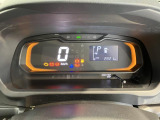 エンジンオイル、オイルエレメント、ワイパーゴム交換。その他バッテリーやベルト類など点検の上、必要な場合には交換してお渡します。