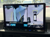 運転が苦手な方でも安心なマルチビューカメラシステムを採用しております。画面を切り替えてサイドやフロントの映像も確認できます。