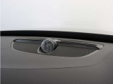 【Bowers&Wilkins】世界のオーディオファン垂涎のプレミアムサウンドシステムを搭載。コンサートホールのベストポジションに相当する音場空間を忠実に再現。乗る人すべてに驚きの音響体験を提供します
