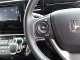 ステアリングスイッチでオーディオ各種操作が可能で、運転に集中できますので、安心・安全・快適なドライブをお楽しみいただけます