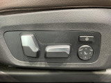 運転手が代わってもボタン一つで設定ポジションに。常にご自身のドライブ設定が整います。