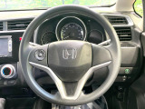 【ステアリングスイッチ】運転中、前方から目線をそらすことなく、オーディオ等の操作が可能な便利機能!安心&快適なドライブを演出してくれます♪