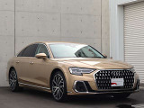 ・斜めからAudiを見るとプレス技術の高さを感じることができます。