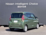 外装色:プレミアムオリーブメタリックです。プレミアム認定中古車の4つのポイント 1.5年未満/走行距離5万Km以内 2.車輌評価4.5以上 3.徹底した点検整備 4.2年間の無料保証。