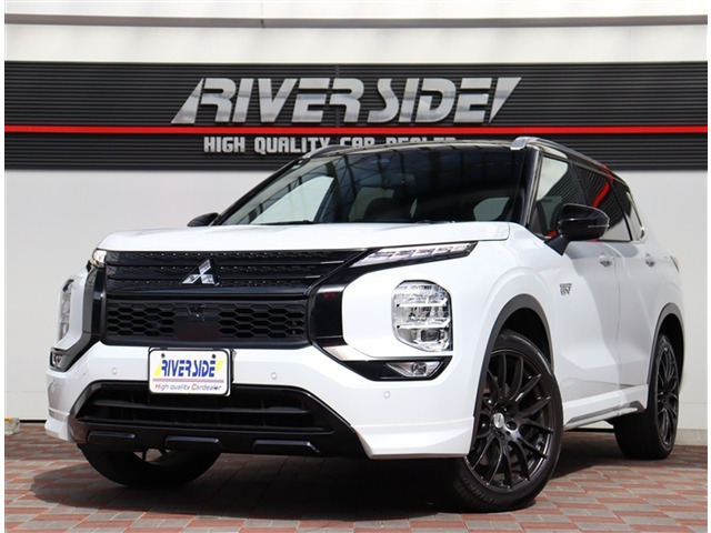 アウトランダー PHEV 2.4 ブラック エディション 4WD スポーティパッケージRAYS20イ...