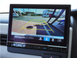 【バックカメラ】駐車が苦手な方でも安心してお乗りいただけます。リバース連動で画面が切り替わるのでとっても便利です。