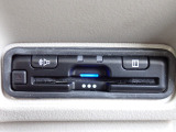 ■【ETC車載器】が装備されています。セットアップをしてお渡しとなり、ETCカードを差し込むだけで高速道路の利用が可能です。
