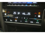 ハンドルにオーディオ操作用スイッチを備え、手を放さずに操作可能。安全性と利便性を両立しています。