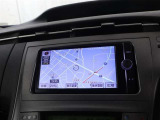 純正ナビを装備。タッチパネル式で使いやすく、お出かけもラクラクです。
