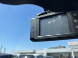 ドライブレコーダー◆万一、事故に遭遇した時など、品質の高い映像と音声で運転の記録をしてくれます。今の時代必需品です☆