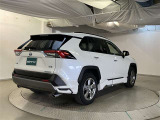 走りにこだわりながら収納力も持ち合わせたお車です。荷物を載せて軽快なドライブを楽しめますよ♪