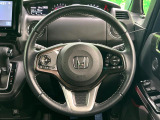 【純正革巻きステアリング】上質な革を使用することで、手にしっかり馴染みとても運転しやすいハンドルです♪