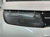 LEDヘッドライトは、点灯の瞬間から最大光量を発揮し、突然暗くなるトンネルなどでの安定感を高めます。