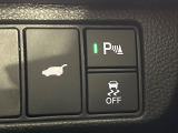 【パワーバックドア】スマートキーや運転席のボタンを押すだけでリアゲートが自動で開閉します!荷物を持っている時や、高い位置にあるバックドアを閉める際に便利な機能です♪