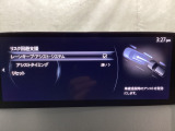 ハンドル操作をアシストすることにより車線からの逸脱回避を支援します。
