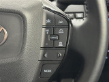【レーダークルーズコントロール】従来のクルコンの機能に加え、先行車に接近すると、安全な車間距離を保ちながら先行車の車速に合わせ追従するシステム。