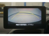 バックカメラ搭載です!車庫入れが苦手な人はもちろん、車両感覚に自信がある人にもお勧めです!見えない箇所が見えるようになるので、低い障害物や隠れてしまっている子供の存在等にも気付く事が出来ます。