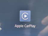 【アップルカープレイ】iPhoneがBMW車両とワイヤレスで接続されます。Apple CarPlayでは、オーディオストリーミングやメッセージングアプリがディスプレイに表示されます。