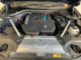 安心のBMW認定中古車は100項目の箇所を徹底的にチェック致します。機械的な箇所や電気系、コンピューターなどをご納車前に点検し、交換基準に達した部品は全て新品に修理返品した後にご納車致しま