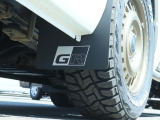 GRマッドフラップも装備されております!