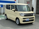 前方に壁などがある駐車場などで、アクセルペダルを強く踏み込むと、最長約5秒間、エンジン出力を自動的に抑制。急発進・急加速による衝突回避に貢献します。