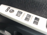 電動格納ミラー付です
