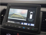 ◆リアワイドカメラシステム◆3種類の表示で後方確認をサポート♪セレクトレバーを「R」の位置に入れるとカメラ画像に切り替え。ノーマルビューでは従来のリアカメラと同様の標準的なビューで表示します!