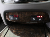 【シートヒーター】寒い季節の味方!エアコンより素早く暖まるので、出発してすぐの車内の寒さを和らげますよ♪