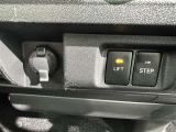 シガーソケット用の充電器が使用可能です!