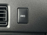 路面状況によって切替可能なパートタイム4WD!