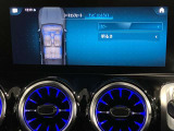 車内を彩るアンビエントライト。いつでもお好みの室内空間を演出してください。