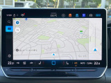 12.9インチディスプレイによるスマートフォン用アプリ[Apple CarPlay][Android Auto]対応の純正インフォテイメントシステム「Discover」を装備、ナビ、ラジオのほか、US