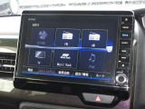 ナビゲーションは純正8インチメモリーナビ(VXU-195NBi)を装着しております。AM、FM、CD、DVD再生、Bluetooth、音楽録音再生、フルセグTVがご使用いただけます。