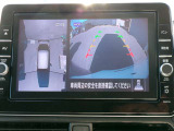 アラウンドビューモニター!空から見下ろしているかのような映像を映し出します。駐車時には安心ですよね♪