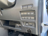 運転席に座りながら両側スライドドアの開閉が出来る♪オートスライドドア開閉スイッチ装備