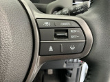 アクセルから足を離しても設定したスピードを保ち走行し、高速道路での疲労軽減に役立つクルーズコントロール付きです!
