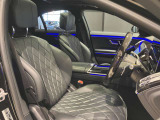 メルセデス・ベンツの定める厳しい基準をクリアしたお車のみをご案内させて頂きます。納車前整備はメーカー規定に基づき100項目以上にも及ぶ点検を熟練のメカニックによって行いご納車させて頂きます。