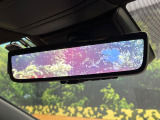 【デジタルインナーミラー】後席の大きな荷物や同乗者で後方が確認しづらい時でも安心!カメラが撮影した車両後方の映像をルームミラー内に表示。クリアな視界で状況の確認が可能です!