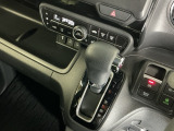 発進時から滑らかに加速する無段階変速のCVTはストップ&ゴーの多い街の中も快適です