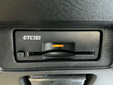 高速道路の料金所もスムーズに通過できるETC。阪神高速はETC使用時に距離料金でお得になります!ビルトインタイプですので、綺麗にスッキリ収まっています。多機能なETC2.0ですよ!!