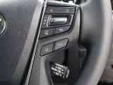 レーダークルーズコントロール作動時に車線維持に必要な運転操作の支援を行う「レーントレーシングアシスト(LTA)」を搭載しています。