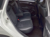セカンドシートです!!ベンチシートになってますので、お二人の乗車ですとゆったり座って頂けますよ!!