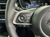 ステアリングスイッチ装備!運転しながら手元でオーディオの操作などができます。
