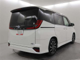 トヨタが中古車選びを変える「TOYOTA認定中古車」。選ぶならトヨタの安心中古車! 1、徹底した洗浄 2、車両検査証明書付き 3、ロングラン保証 且つ、修復歴が無い車です!